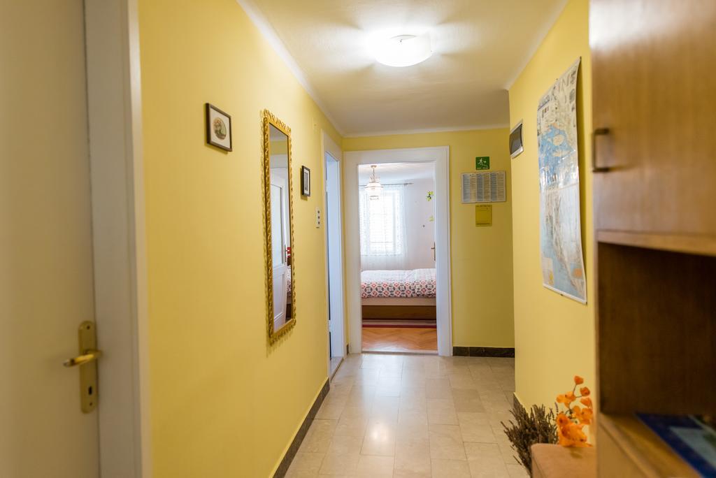 Oko Apartment Сплит Екстериор снимка